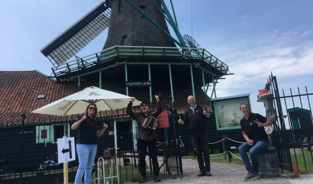 De Zaanse molens gaan weer mondjesmaat open voor het publiek.