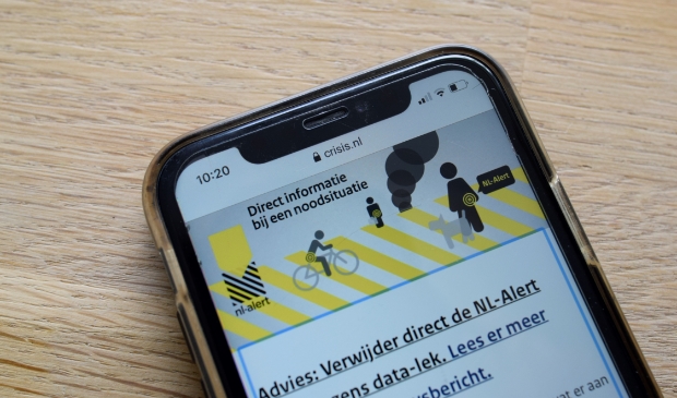 Direct informatie bij een noodsituatie ontvangen via NL-Alert op een mobiel.