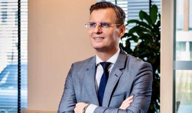 Mr. Evert Hoekstra.