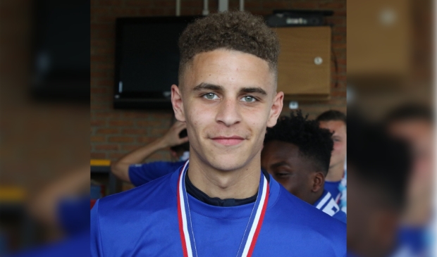 Anthony van Dongen versterkt de selectie van de Derdedivisionist uit Beverwijk komend seizoen.