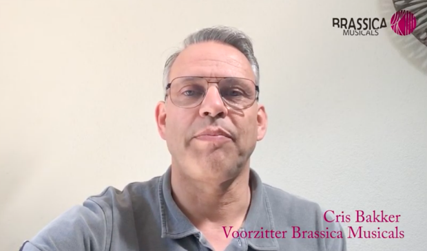 Brassica Musical voorzitter Cris Bakker nodigt publiek uit voor voorstelling in 2021.