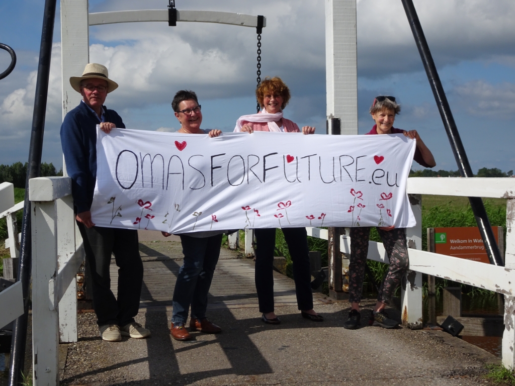 De lokale groep van Oma’s for Future is net als eerste in Waterland opgericht.