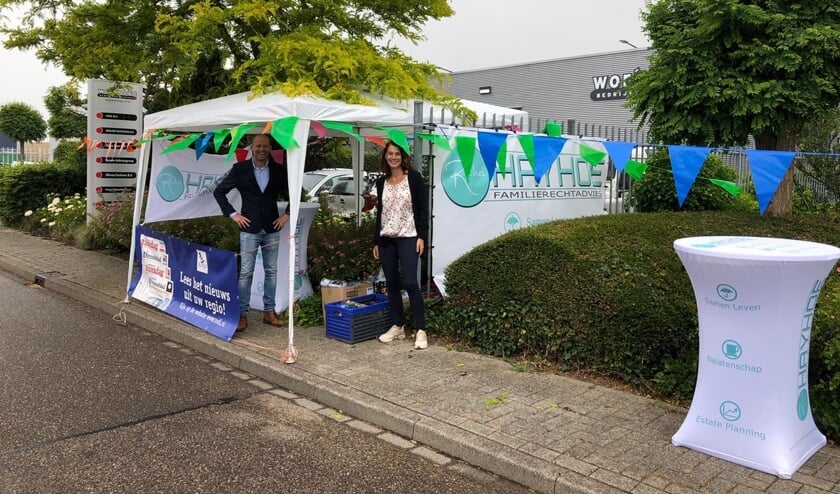 Jeroen Lourens van Rodi en Rachel Hayhoe bij de start van de geslaagde alternatieve PRO-borrel.