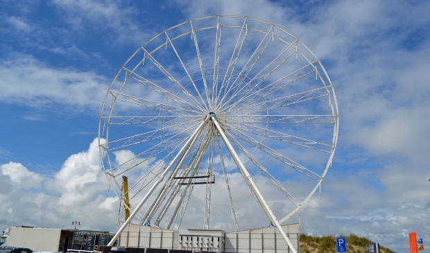 <p>Het befaamde reuzenrad in Egmond vorig jaar</p>