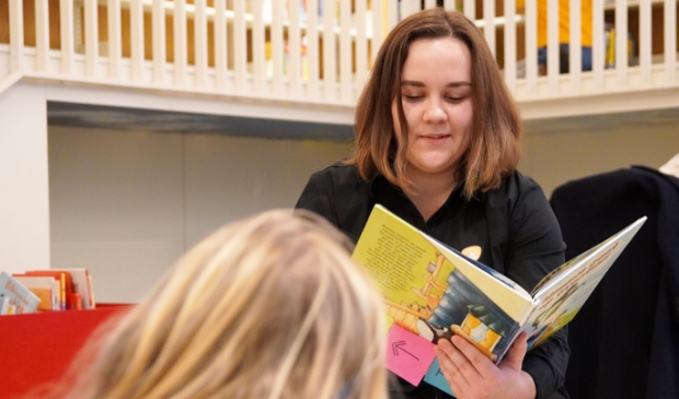Voorlezen aan jonge kinderen is belangrijk.