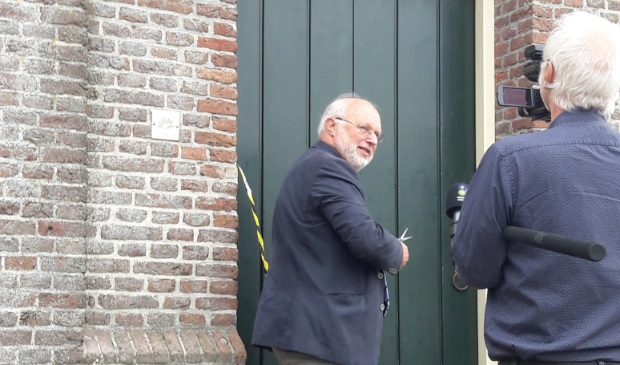 <p>Opening van de expositie met locodijkgraaf Rob Veenman.</p>