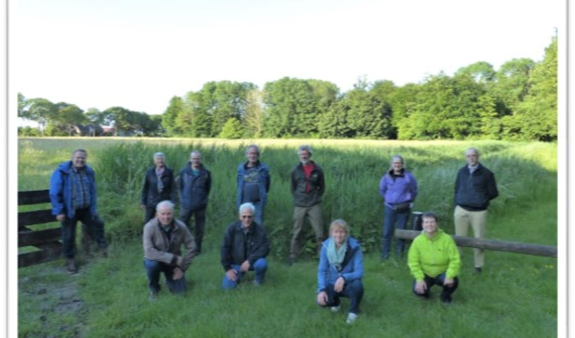 Werkgroep Voedselbos bij de toekomstige plek.