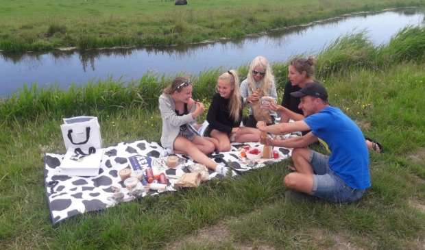 Het Brabantse gezin was vorig weekend al van de Beemster Picknick aan het genieten bij 't Zuivelhuisje in Katwoude.
