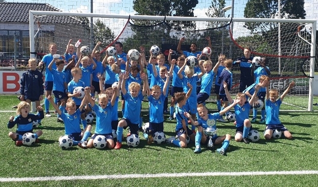 De jeugd van ZOB maar ook spelertjes van andere clubs kunnen profiteren van de kennis van de gediplomeerde trainers.