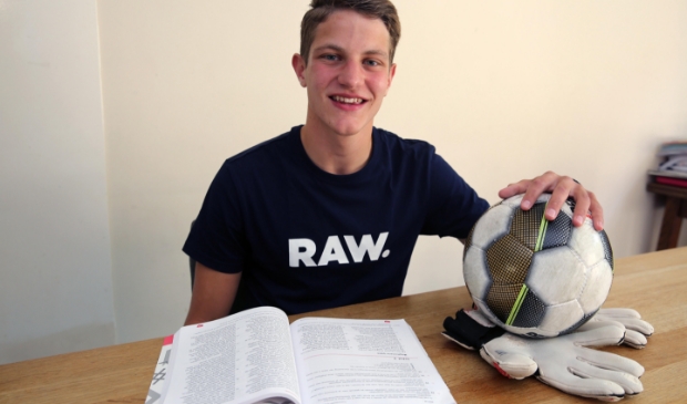 <p>Grote verandering voor Bram Dekker uit Oudkarspel. Dinsdagochtend vertrok hij naar Oklahoma om daar te gaan studeren en sporten.</p>