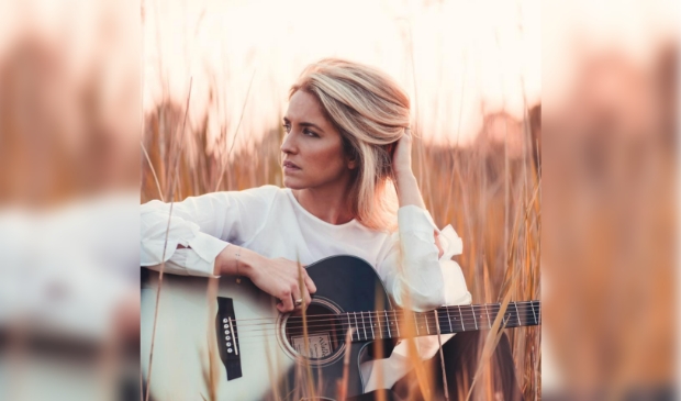 Singer-songwriter Marianne Ligthart.