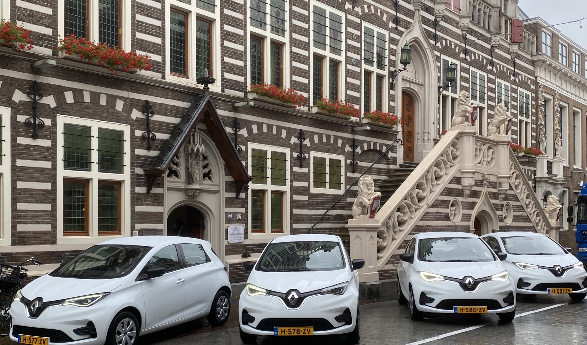 Gemeente Alkmaar nam vier Renault Zoë's in ontvangst.