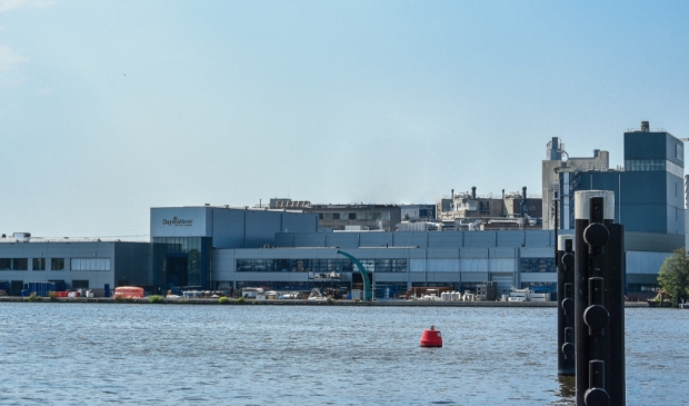 Mooie parel aan de Zaanse industriestamboom: Royal Duyvis Wiener, de Nederlandse wereldleider op het gebied van cacao-verwerkende en chocolade-producerende machines.