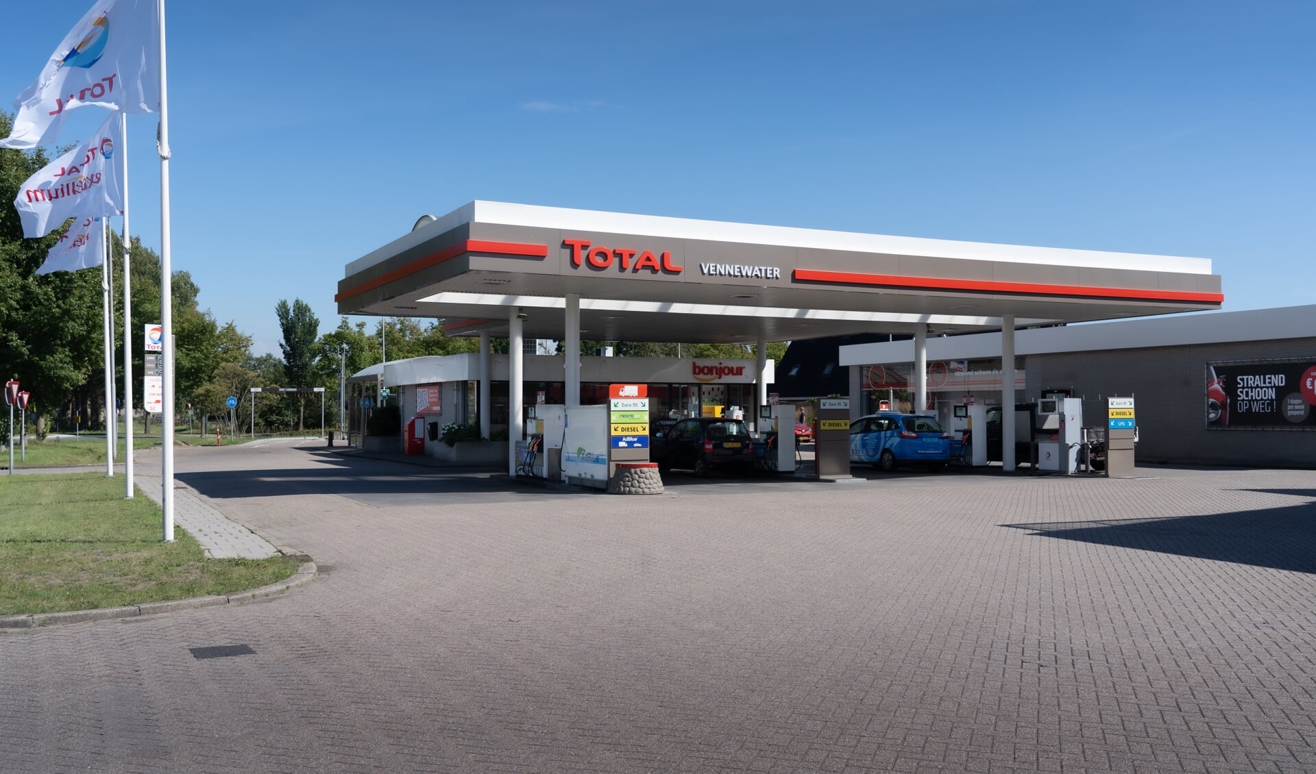 GP Groot brandstoffen en oliehandel heeft deze week de omkleuring van het Texaco tankstation in Heiloo naar het merk Total afgerond.