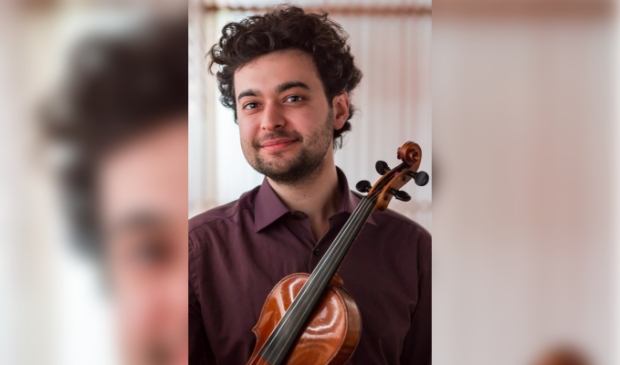 Meesterviolist Joe Pugliain.