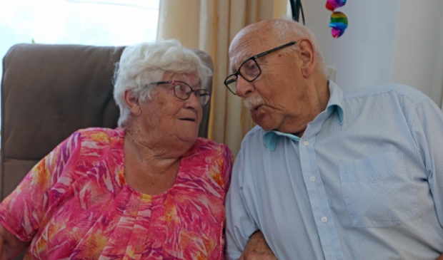 <p>Corrie en Leo krom 65 jaar getrouwd. (Foto: Theo Annes 06 53328812) </p>