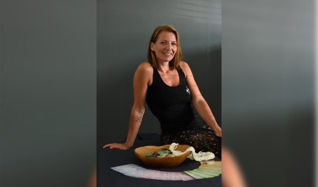 Een massage bij Chimoon is als thuiskomen bij jezelf. In beeld Simone Olde Olthof. Foto: YOUDID.nl