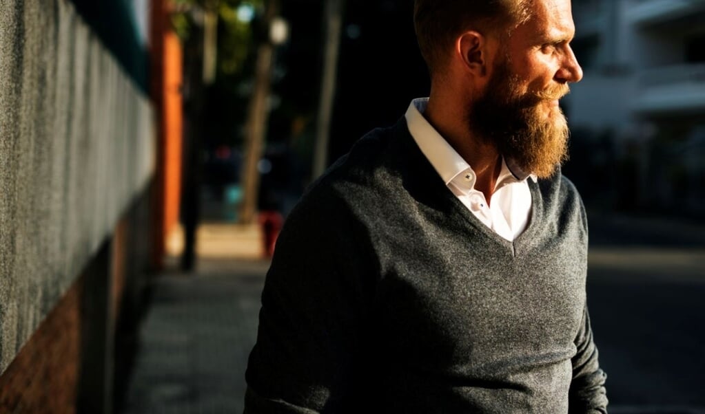 affix Verslaving invoeren Drie tips om je heren trui succesvol over je overhemd te dragen | Al het  nieuws uit Alkmaar