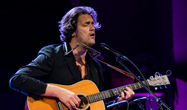 <p>Joep Pelt is een 'guitar globetrotter'.</p>