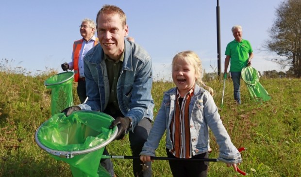 <p>Wethouder Langedijk had zijn dochtertje Eva meegenomen.</p>