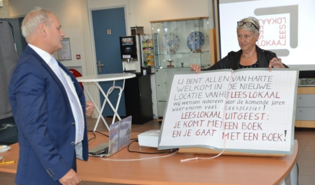 <p><strong>Tijdens een beperkt toegankelijke bijeenkomst is zaterdag 5 september Lees Lokaal officieel geopend door wethouder Cees Beentjes.</strong> </p>