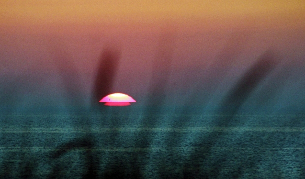 <p>UFO of zonsondergang?</p>