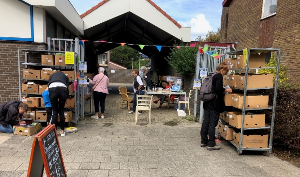 Boekenmarkt weer terug bij Postaanzee.