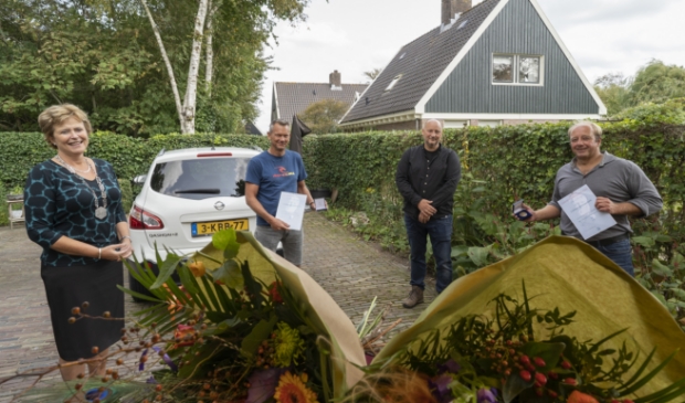 <p>Burgemeester Van Kampen, Robert de Lange, Rik Swikker en Edwin Zoetelief </p>
