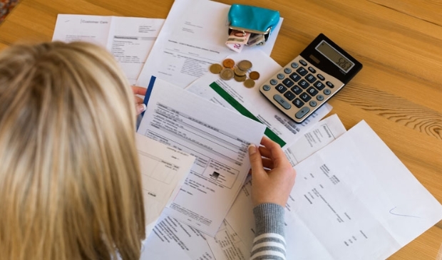 <p pstyle="KOP">Halte Werk helpt inwoners met geldzorgen.</p>