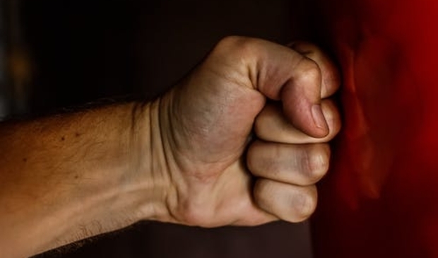 <p>Huiselijk geweld en kindermishandeling zijn de meest voorkomende vormen van geweld.</p>
