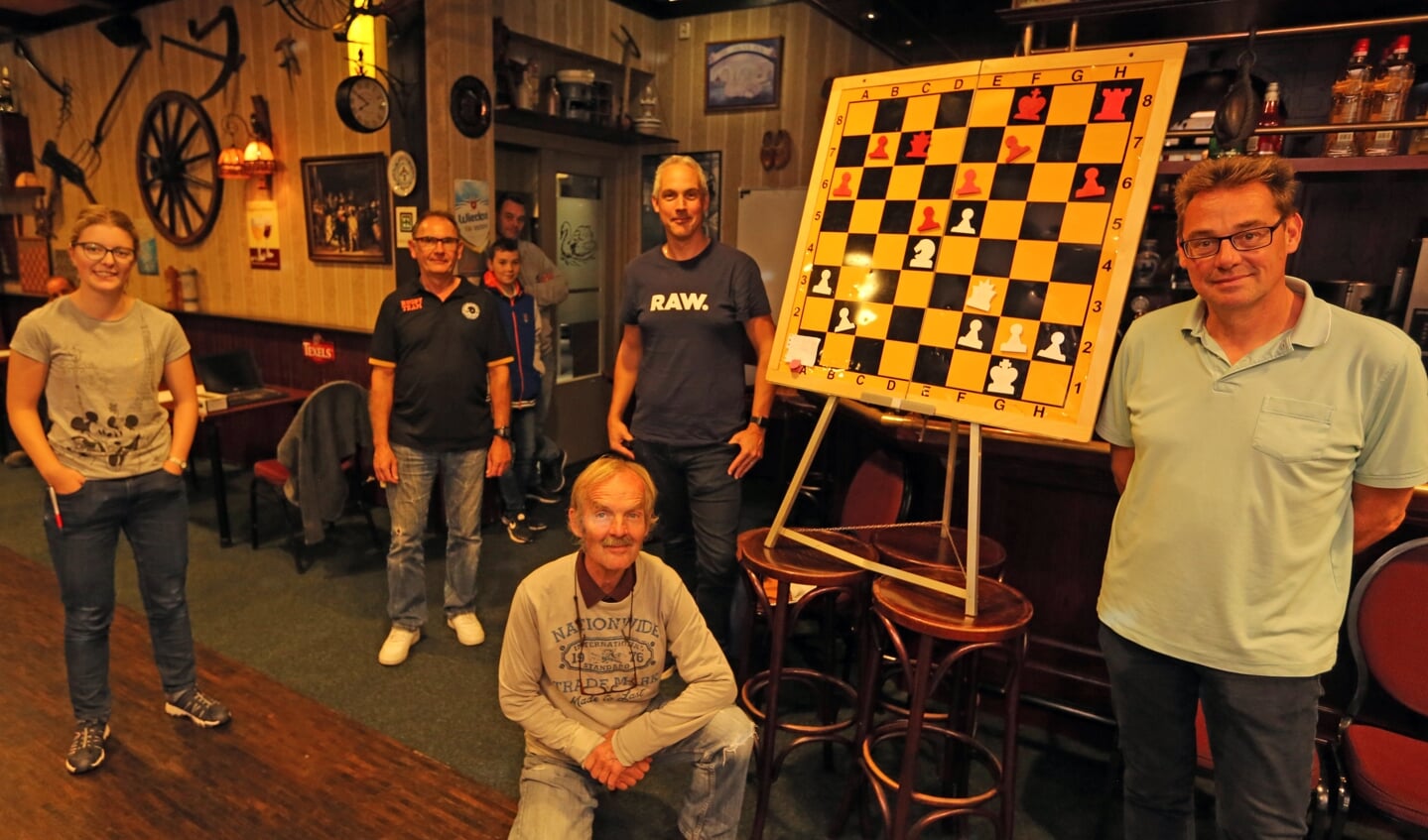 Ruim vijftig leden schaken iedere week bij Schaakvereniging Heerhugowaard.