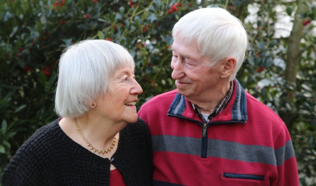 <p>Na 65 jaar zijn Louise en Gerrit nog altijd gek op elkaar. 'Wij hebben in ons leven alle geluk gehad.'</p>