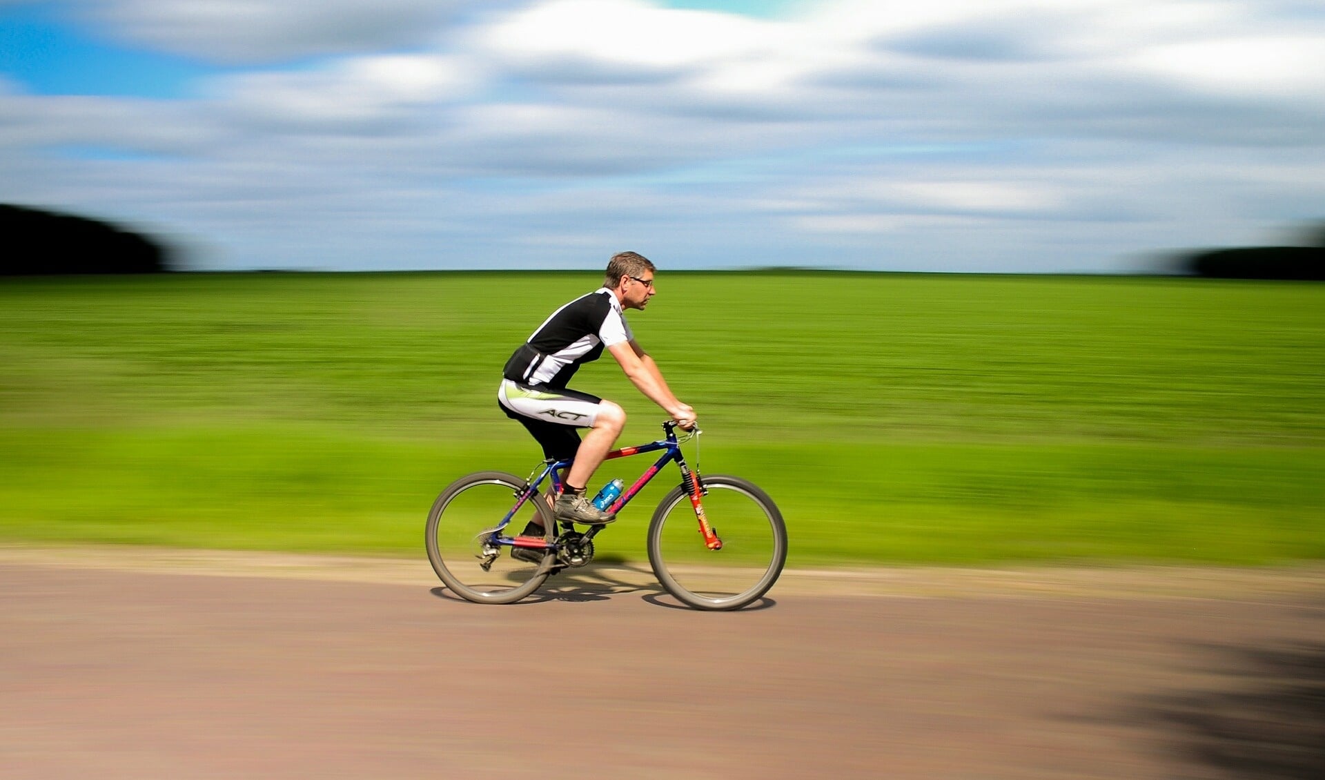 Draag met een fietstocht bij aan een goed doel naar eigen keus.