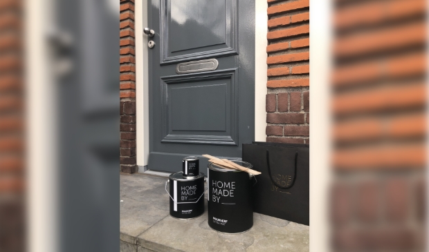 <p>Nu de winkel gesloten is, is REE bereikbaar per info@homemadeby-ree.nl voor advies en bestellingen. </p>