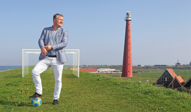 <p>John Boltendal gaat verder als zelfstandig ondernemer.</p>