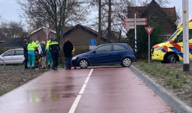 Op de ovonde tussen Oudkarspel en Noord-Scharwoude vond een aanrijding plaats tussen een fietsster en een automobiliste.