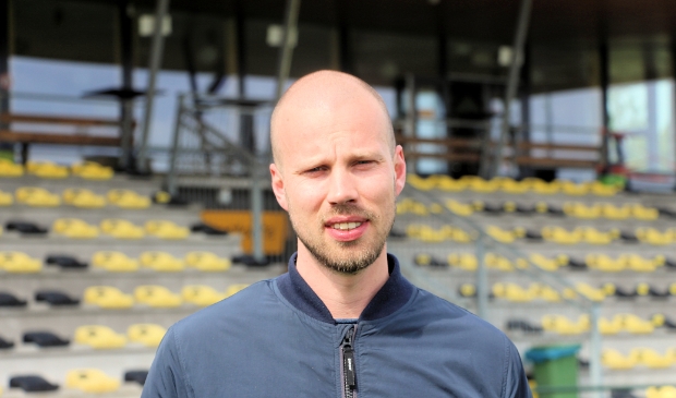 <p>Tom Boukes blijft een jaar langer hoofdtrainer bij Reiger Boys.</p>