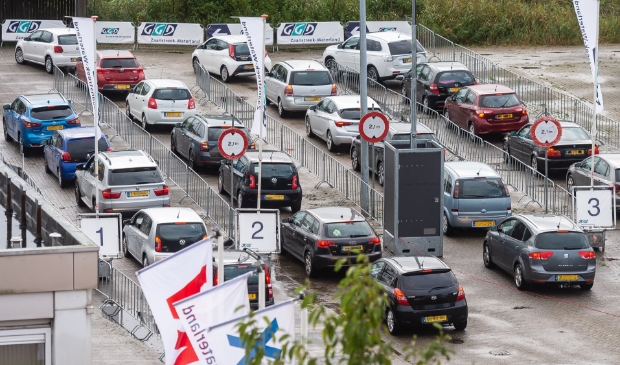 <p>Meer mensen lieten zich vorige week hier testen dan in de week ervoor. </p>