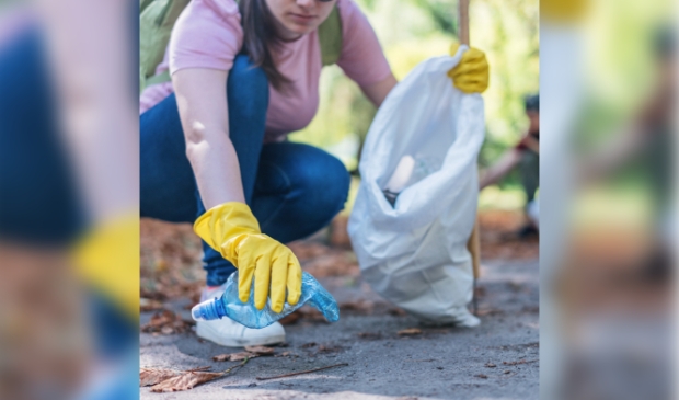 <p>In De Bolder kun je dagelijks prikstokken, afvalringen met vuilniszak, hesjes en handschoenen voor kinderen lenen en afvalbingo spelen. </p>