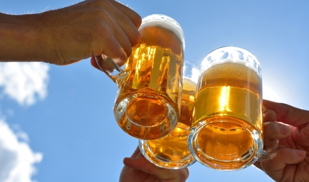 <p>Bierverkoop met 14% gedaald; daling bierverkoop horeca 58%.</p>