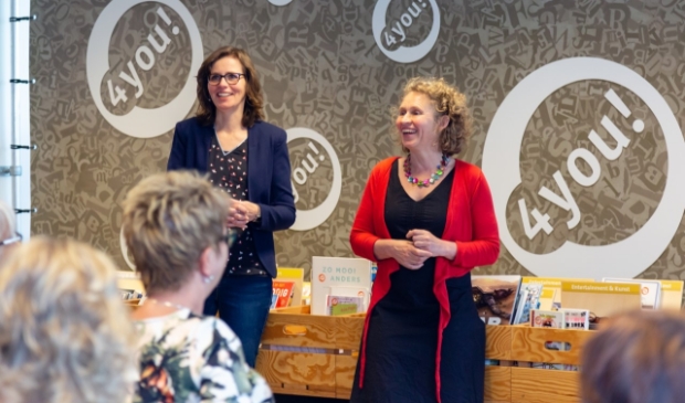 <p>Teamleider NL-Plein Daniëlle Schrumpff (linjks) en Teamleider Programmering Femke Frantzen.</p>