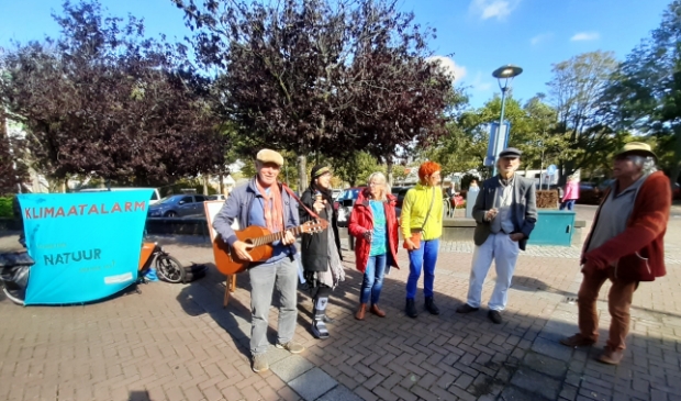 <p>Protest op Looplein.</p>