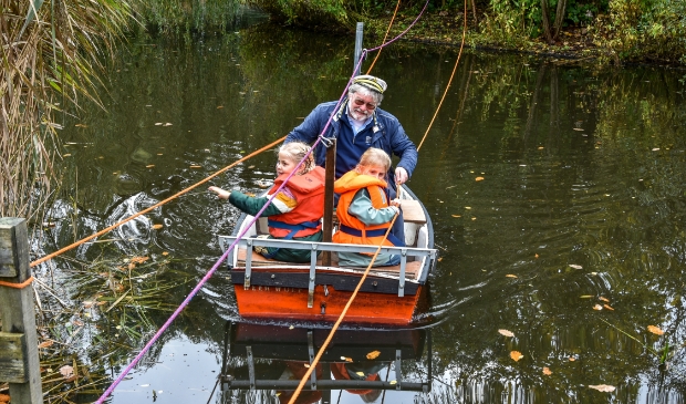<p>Plezier maken in de Heemtuin.</p>