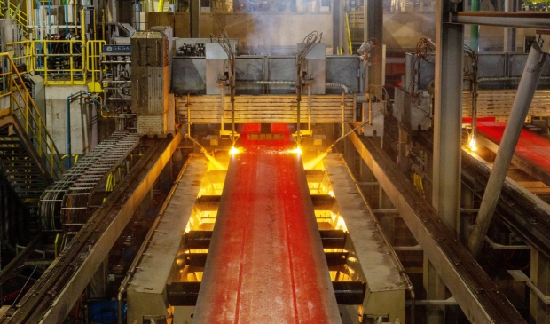 <p>De nieuwe continu-gietmachine in de Staalfabriek van Tata Steel.</p>