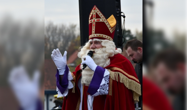 <p>Sinterklaas zet op 20 november voet aan wal op de Burcht.</p>