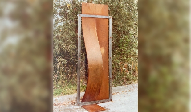 <p>Fredy E. Wubben laat met haar beeld de voortdurende beweging van het water zien.</p>