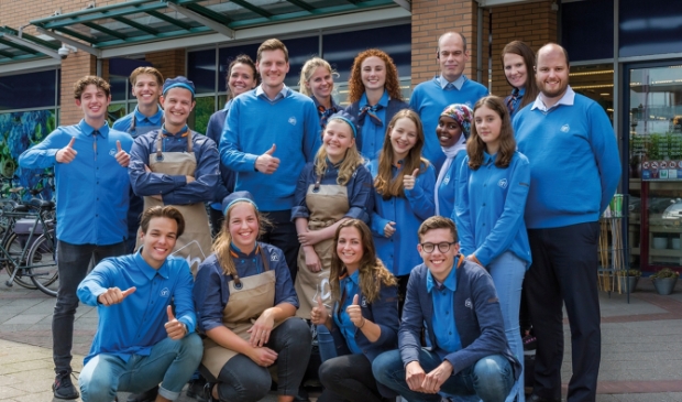 <p pstyle="PLAT">Het winkelteam van Albert Heijn Aagje Dekenplein. </p>