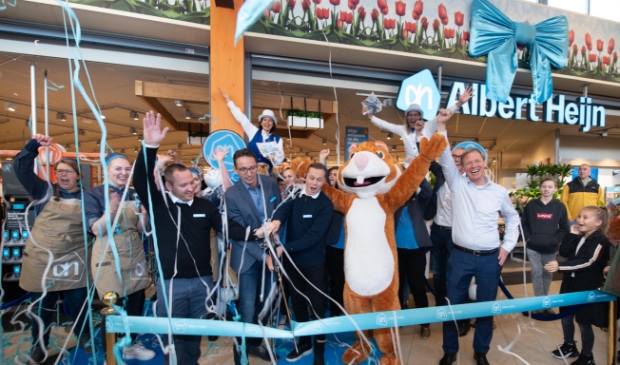 <p>De ombouw van DEEN naar Albert Heijn in winkelcentrum De Riepel is afgerond. </p>