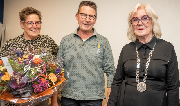 <p>Arie Dick Muntjewerf is blij met de onderscheiding.</p>
