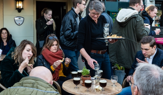 <p>Proeflokaal Bakker op de Koemarkt is een van de deelnemende horecazaken.</p>